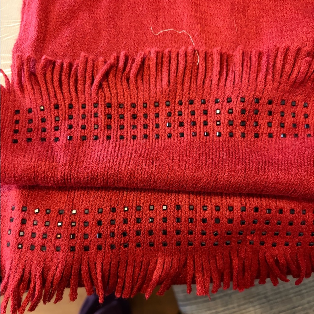 Calvin Klein Collection Red Hat and Scarf Set - Picture 2 of 3